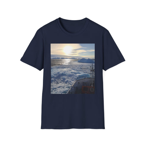 Charcoal cotton crew neck T-shirt with Antarctic iceberg design