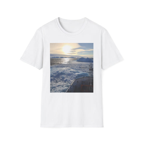 Charcoal cotton T-shirt showcasing icy Antarctic landscape design with crew neck fit