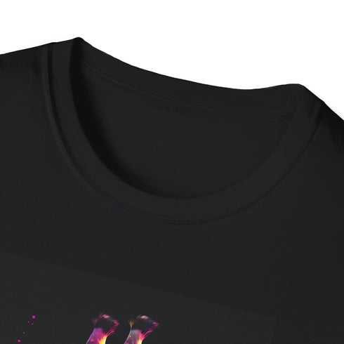 Charcoal cotton crew neck tee with realistic giraffe illustration.