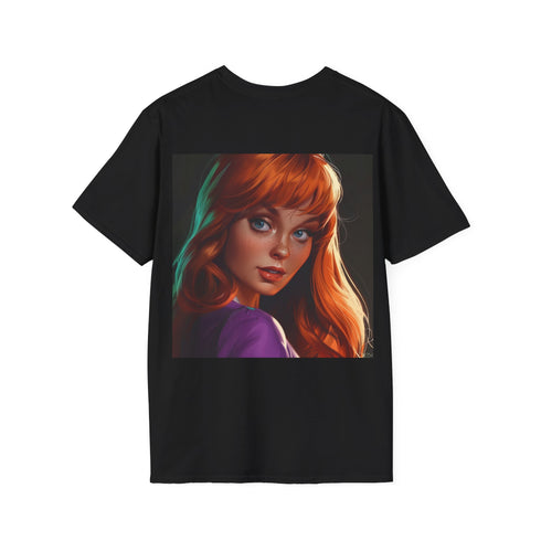 Charcoal cotton men's Scooby-Doo tee with Daphne design.
