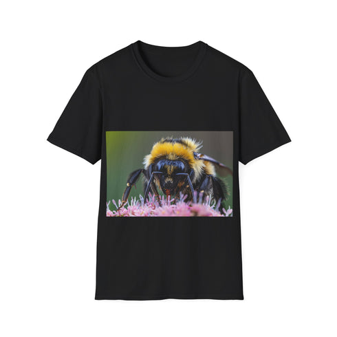 Bumblebee watercolor tee in charcoal, size S, perfect for summer vibes.