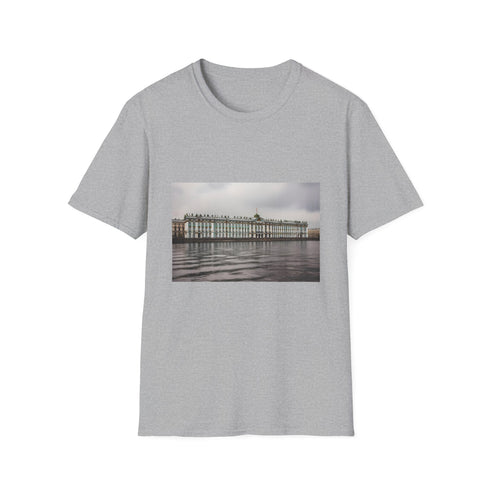 Charcoal cotton T-shirt with Winter Palace graphic conveying majestic Russian grandeur