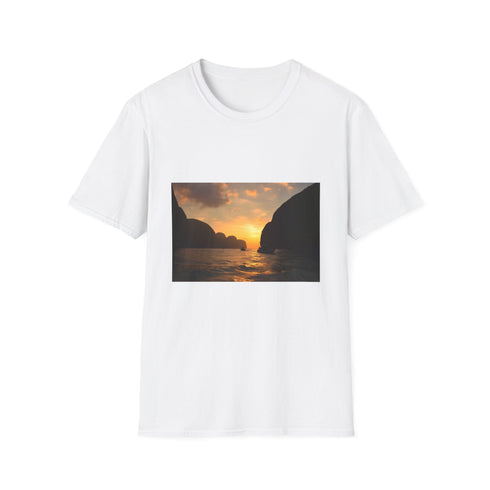 Charcoal cotton T-shirt with golden sunset print and crew neck design