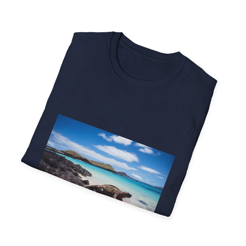Charcoal cotton T-shirt with vibrant Galapagos Islands-inspired design crew neck