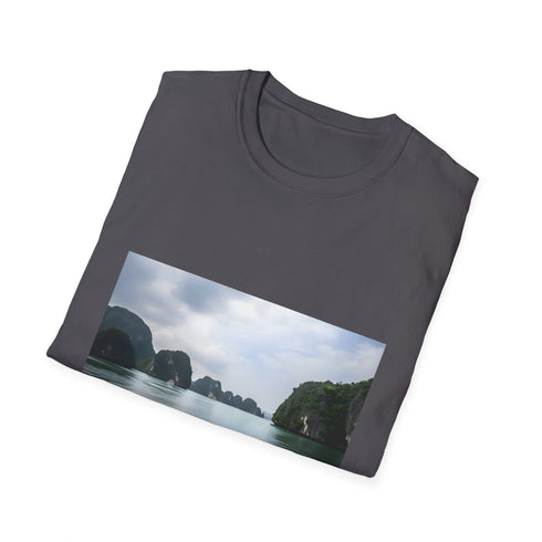 Charcoal crew neck cotton T-shirt with serene sea graphic design