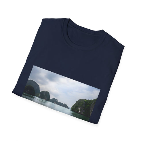 Charcoal cotton crew neck T-shirt with serene sea graphic design