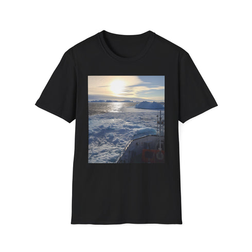 Charcoal cotton crew neck T-shirt with Antarctica icebergs graphic
