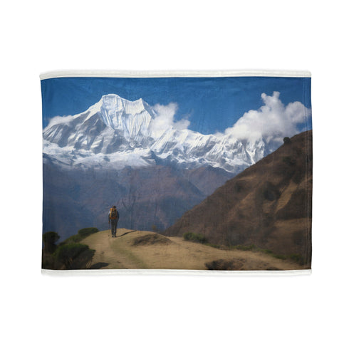 Himalayan water reflection patterned bedding for indoor rest and sleep.