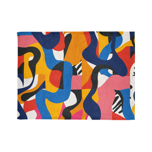 Green abstract blanket with vibrant seamless pattern for cozy sleep.