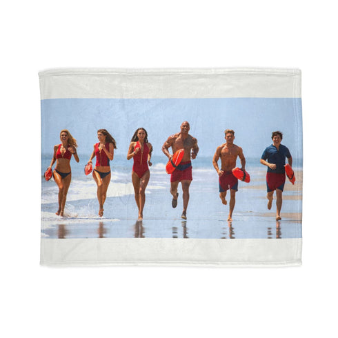 "Baywatch Cast Bed Cover - Dive Into Sunshine Dreams!"
