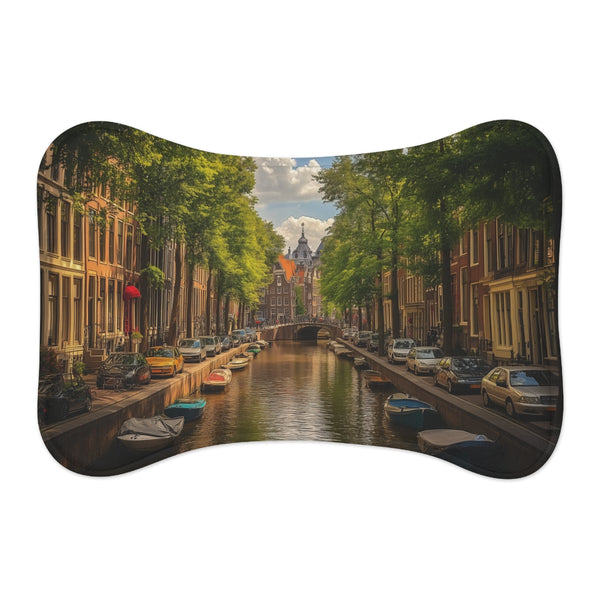 "Canal-inspired Amsterdam Pet Mat"