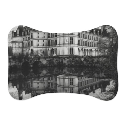 "Chambord Luxury Pet Mat: Pawsitively Plush"