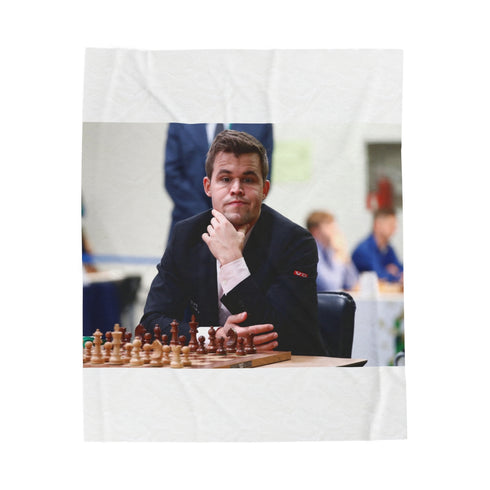 "Chess King Plush Blanket: Cozy and Luxurious"