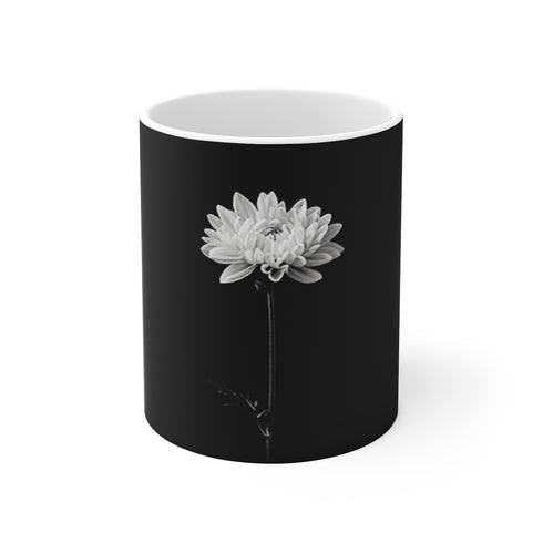"Chrysanthemum White Coffee Mug: Serene Elegance"