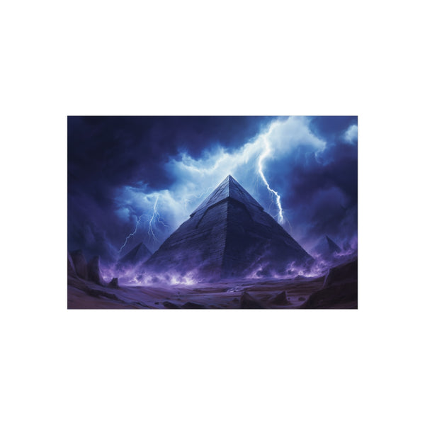 Electric Pyramid Storm Captivates Viewers