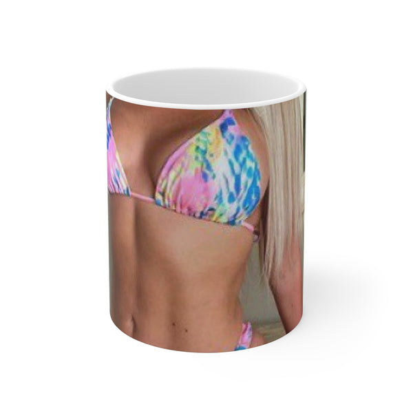 "Elle Brooke's Stylish Coffee Companion"