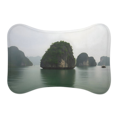 "Emerald Waters Pet Mat: Halong Bay Bliss"