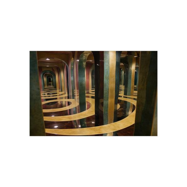 Explore Mind-Bending Mirror Maze Dimensions