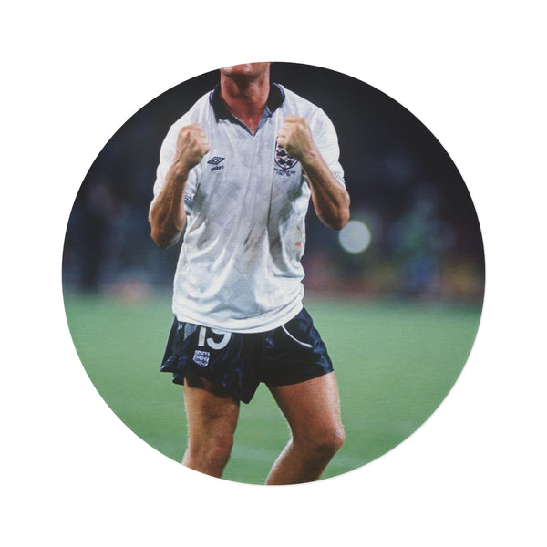 "Gazza Glory Round Rug: Retro Football Style"