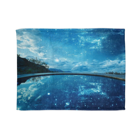Infinity Pool with Celestial Reflection Plush Fleece Throw Blanket