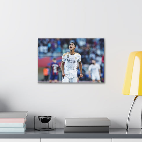 Jude Bellingham: Real Madrid action - canvas print - young football sensation
