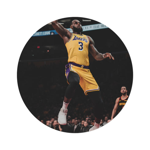 "King James Round Rug: Slam-Dunk Style!"