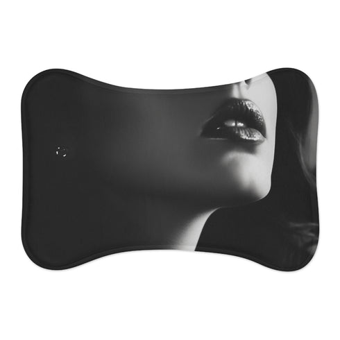Lana del Rey Black Pet Mat: Luxuriously Stylish Comfort