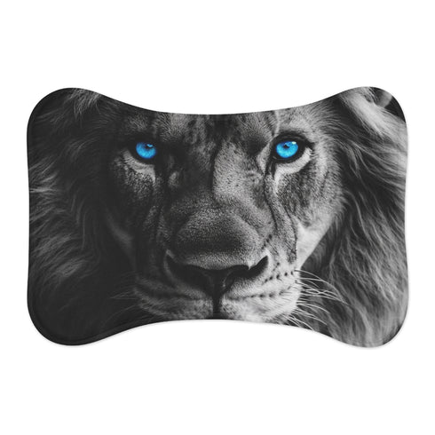 "Lion King Pet Mat: Mesmerizing Blue Eyes"