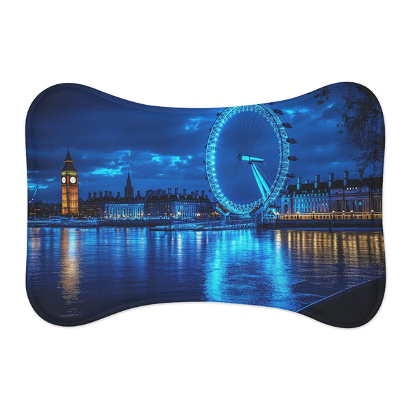 "London Eye Pet Mat: Eye-catching Design"