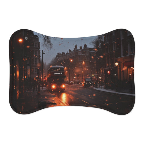 London Snow Pet Mat: Cozy Comfort