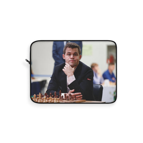 "Masterful Magnus Carlsen Laptop Sleeve"