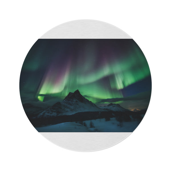 "Northern Lights Dream Rug: Aurora Borealis Elegance"