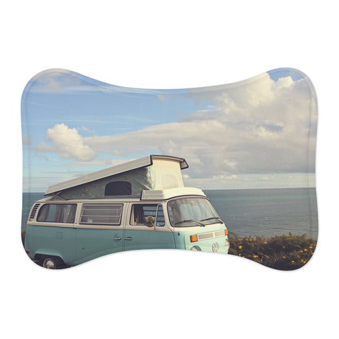 "Retro Camper Van Pet Mat: Seaside Style"