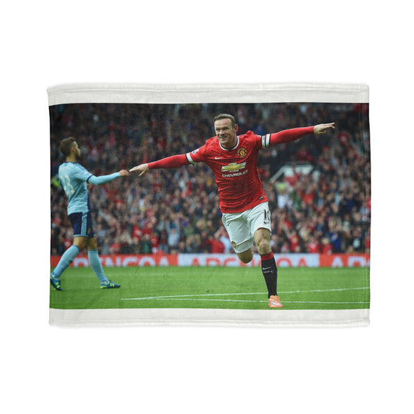 "Rooney Power Bed Cover: Sleep like a Champion"