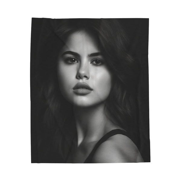"Selena Gomez Cozy Blanket: Soft, Stylish, Superstar!"