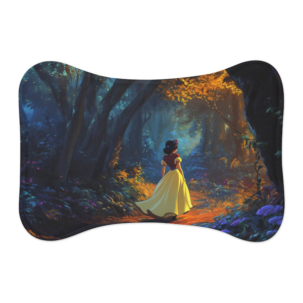"Snow White Cartoon Pet Mat: Pawsitively Charming!"