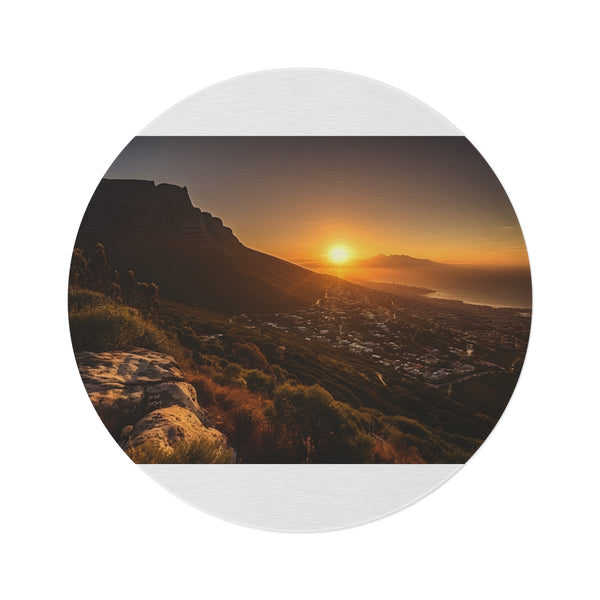 "Table Mountain Round Rug: Natural Beauty for Your Home"