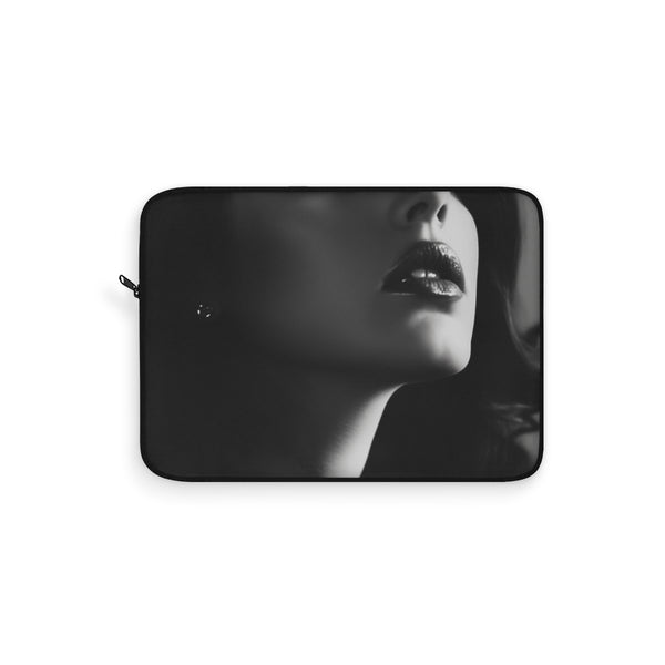 "Ultra Chic Lana Del Rey Laptop Sleeve"