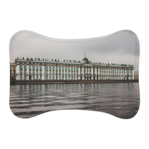 "Winter Palace Pet Mat: Russian Royalty Resting Spot"