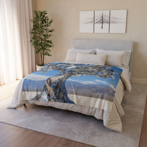 Mechanical Tree in Metallic Desert — Plush Fleece Throw Blanket — Product Detail View 9