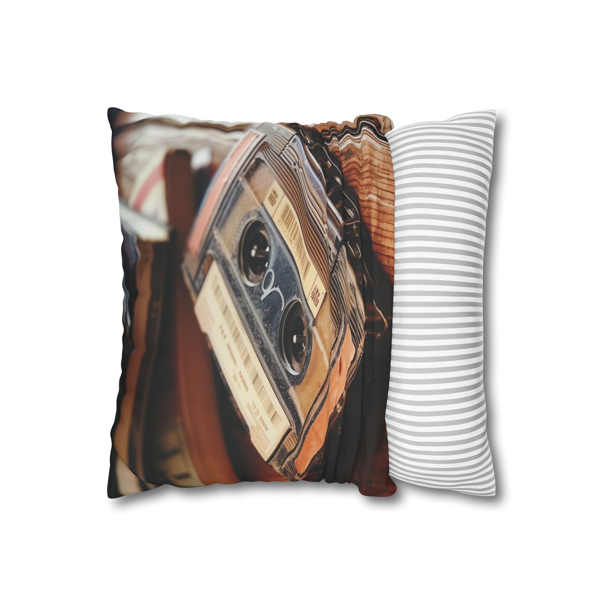 "Vintage Cassette Tape Design Mixtape Memories Pillowcase - High-Quality, Comfortable, Stylish, Perfect for All Seasons, Great Gift - Shop Now!"