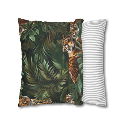 "Explore the wild with our Tiger Jungle Safari Pillowcase, featuring a seamless jungle pattern with majestic tigers. Bring adventure to your home decor!"