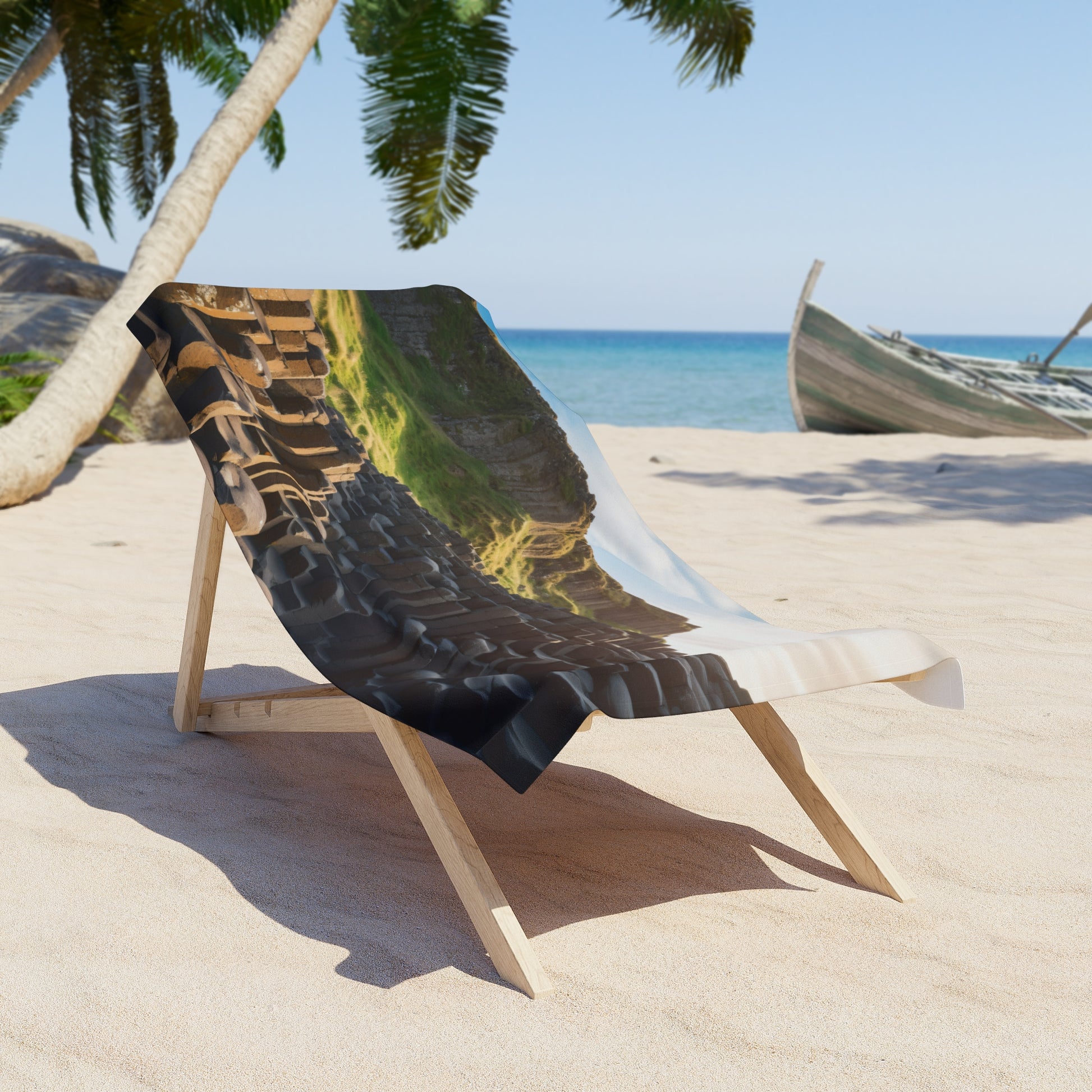 Wrap yourself in the natural beauty of Giants Causeway with this interlocking beach towel. Made of high-quality materials for ultimate comfort and absorption