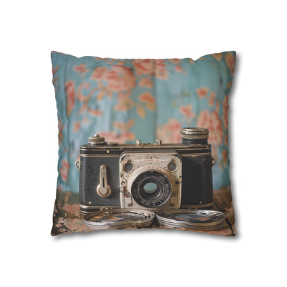 "Vintage Shutterbug Pillowcase - Retro Camera and Film Reels Design, High-Quality Material, Perfect Gift for Photography Enthusiasts"