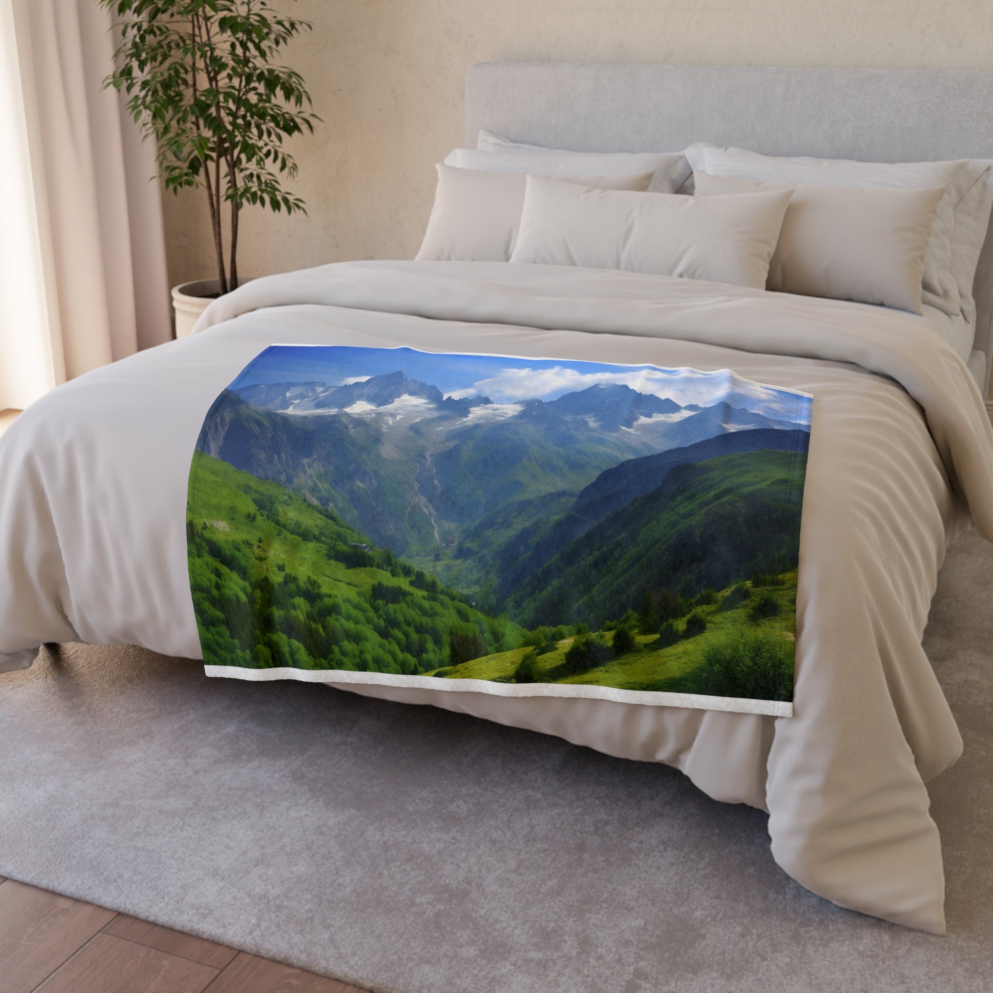 Escape to the breathtaking beauty of the French Alps with this majestic blanket. Towering peaks pierce the clouds