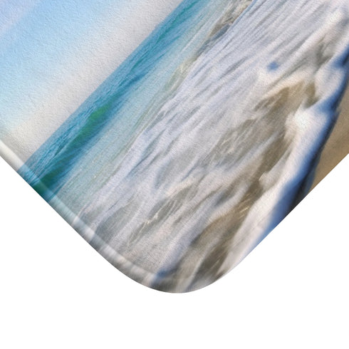 Malibu Beach — Non-Slip Bath Mat — Cushioned Memory Foam & Non-Slip Backing Detail