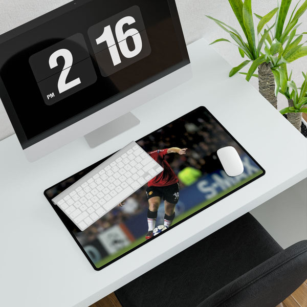 Paul Scholes — XXL Gaming Desk Mat — Gaming & Workspace Desk Setup View