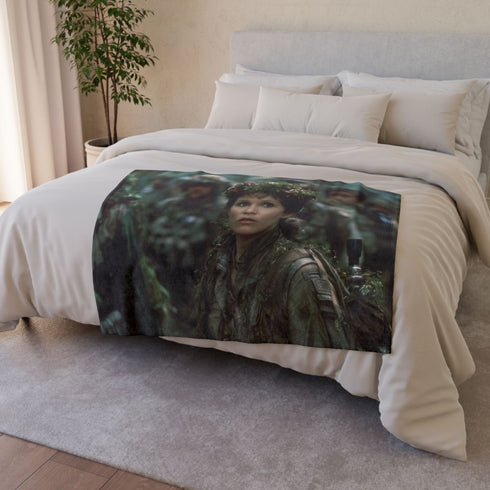 Princess Leia Leading Rebel Mission — Plush Fleece Throw Blanket — Drape over Sofa & Bed Lifestyle View